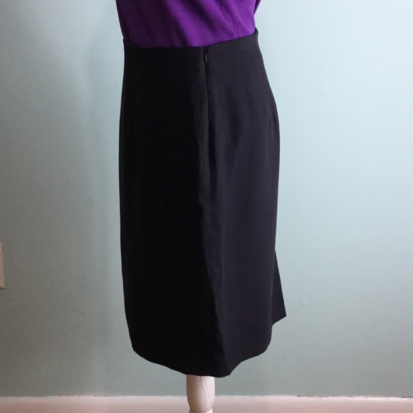 Skirt - Picture 3 of 7